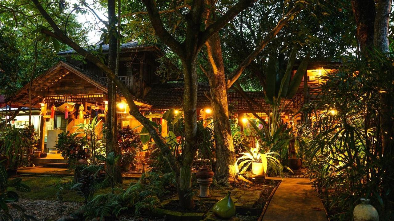 Tongluang Inthanon Homestay โต้งหลวงอินทนนท์โฮมสเตย์ Чомтонг Екстер'єр фото